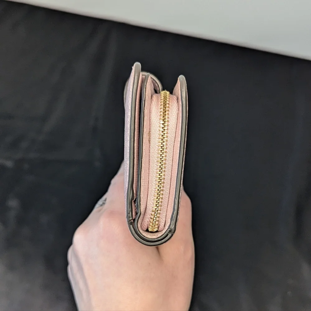 Furla women's wallet pink saffiano leather bifold gold tone hardware GUC w flaws - Picture 9 of 14